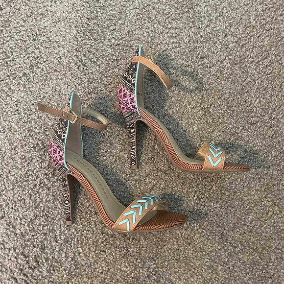 NWOB Aztec Teal Chinese Laundry Heels - Picture 3 of 6